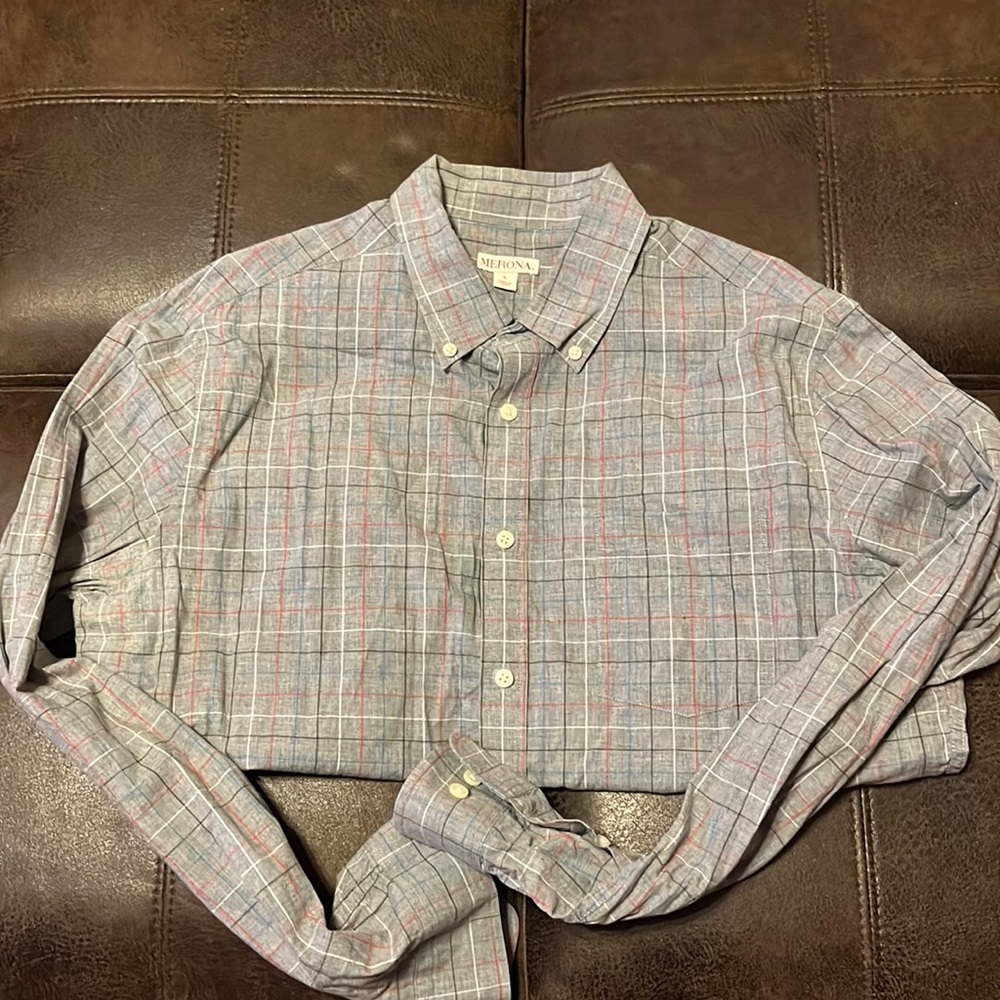 Men’s Merona button down shirt